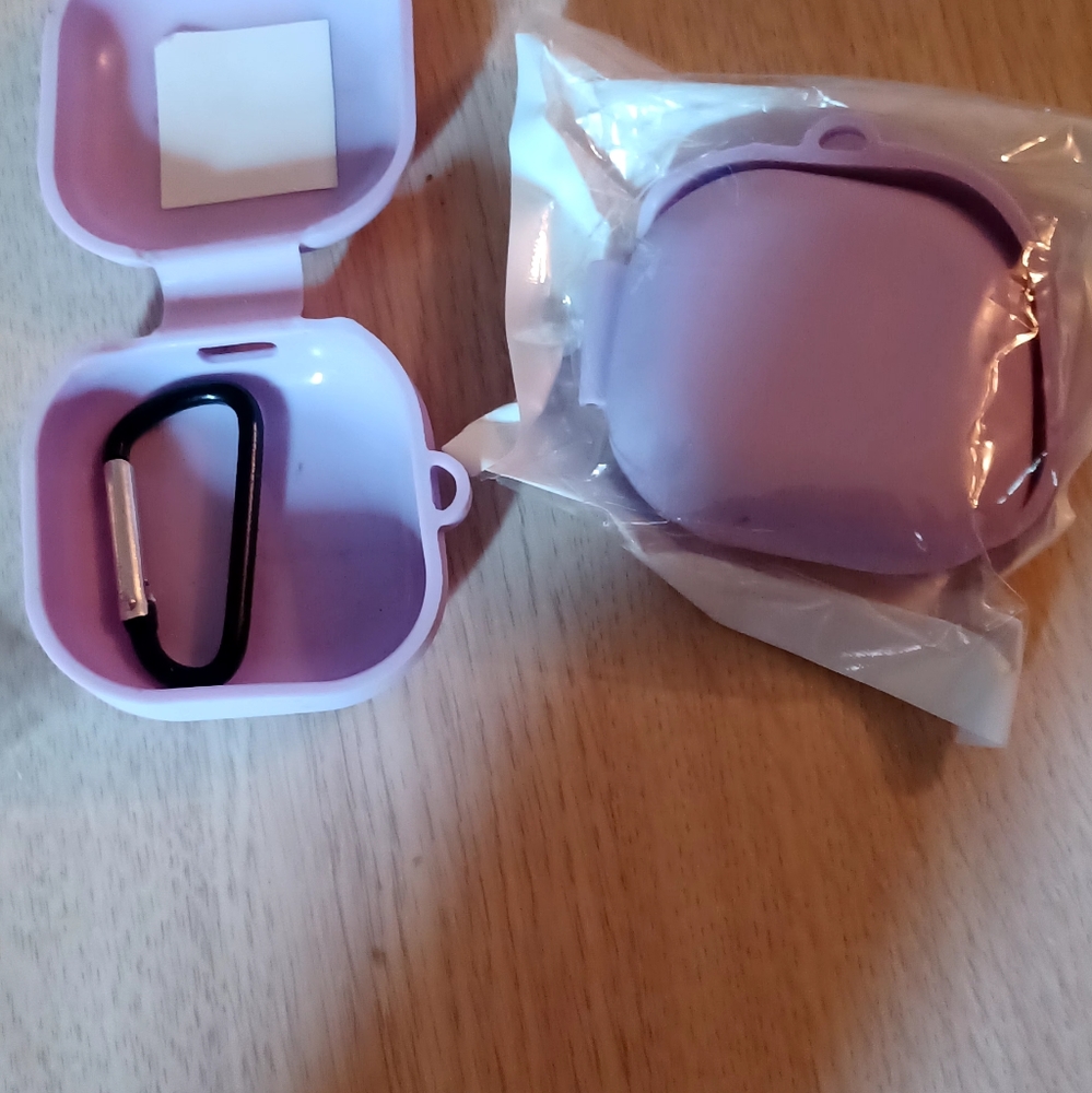 Earbud cases